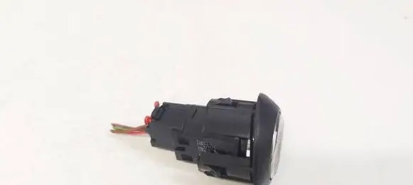 Ford Focus Engine start stop button switch AM5T11572AA