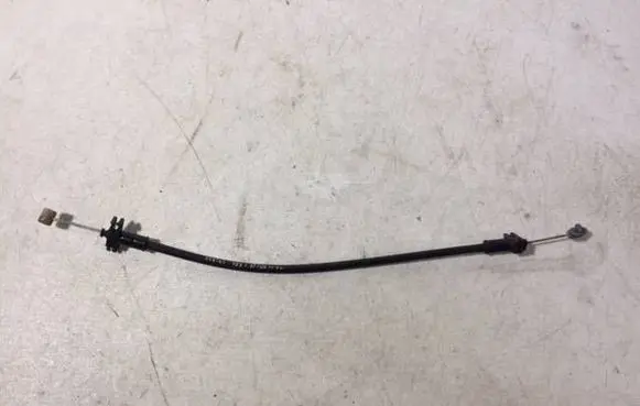 Ford Focus Front door cable line 998165