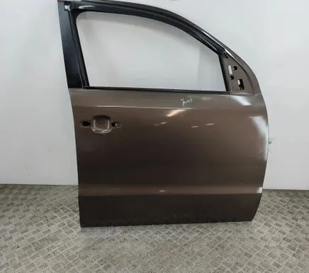 Volkswagen Amarok Front door 2H0831056AG