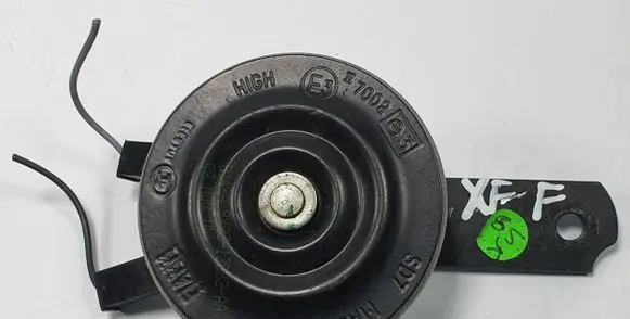 Jaguar XF X250 Horn signal 8X23-13832-AA