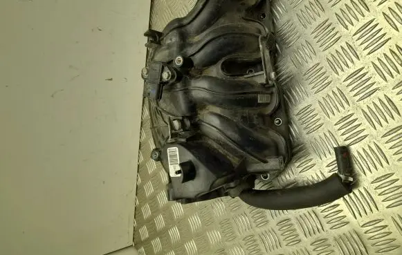 Hyundai Tucson TL Intake manifold 551808300486
