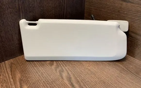 Sun visor