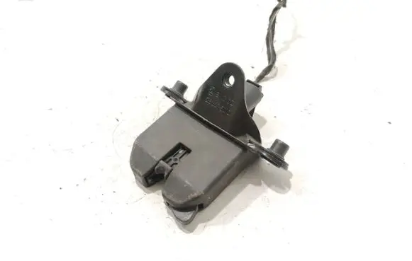 Skoda Octavia Mk2 (1Z) Tailgate/trunk/boot lock/catch/latch 1Z5827501D BN3CZ