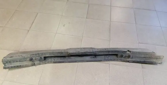 Front bumper foam support bar