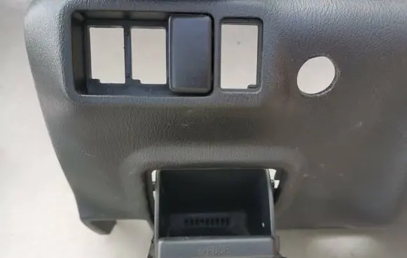 Subaru Impreza II Dashboard lower bottom trim panel 