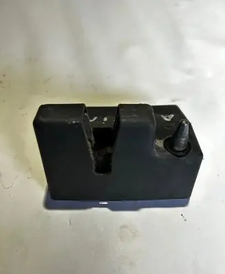 Loading door lock