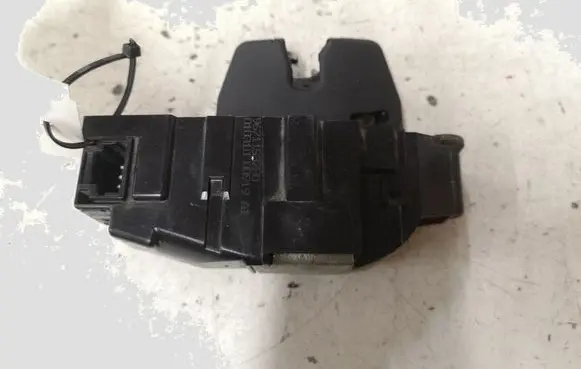 Peugeot 207 Tailgate/trunk/boot lock/catch/latch 9671153780