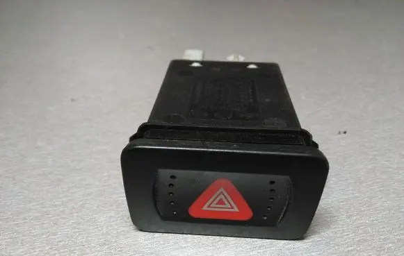 Volkswagen Golf IV Hazard light switch 1J0953235A 1J09559621B 6N0959621B