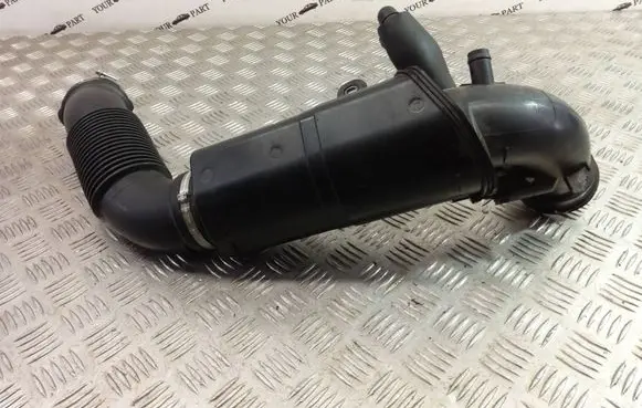 BMW X1 F48 F49 Turbo air intake inlet pipe/hose 7619268