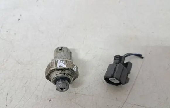 Honda CR-V Air conditioning (A/C) pressure sensor