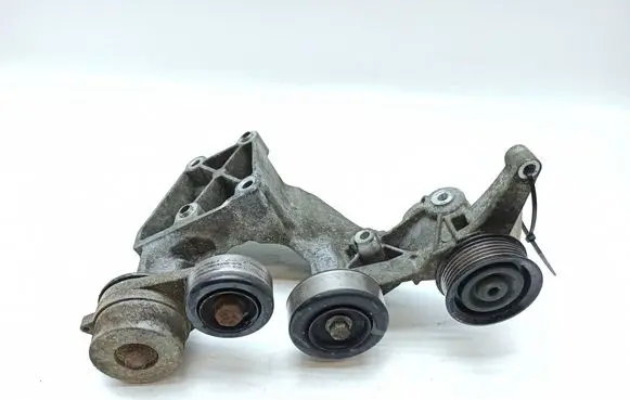 KIA Sportage Alternator belt tensioner