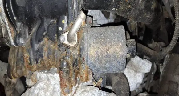 Opel Astra H EGR valve 