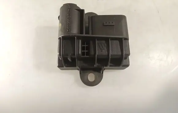 Mercedes-Benz Sprinter W906 Glow plug pre-heat relay A6519003802 51299070