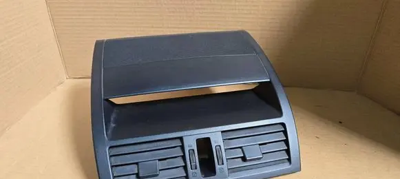 Mazda 6 Dash center air vent grill GS1E55311