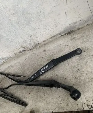 Mitsubishi ASX Windshield/front glass wiper blade 