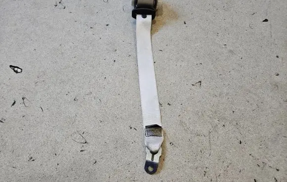 BMW 6 F12 F13 Rear seatbelt 7268733