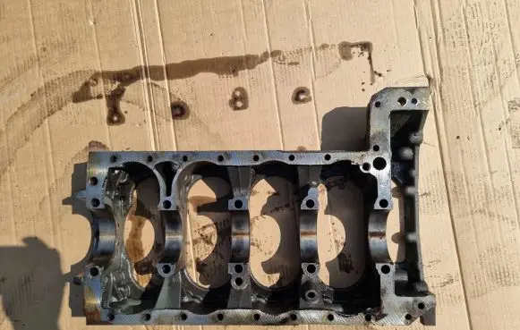 Iveco Daily 35 - 40.10 Engine head 5022950093.0HPI
