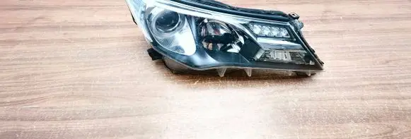 Toyota RAV 4 (XA30) Headlight/headlamp W0836