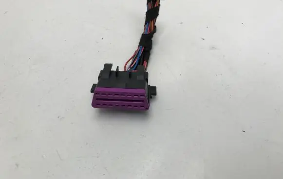 Volkswagen ID.4 EUR ISO radio connector 3A0972695A