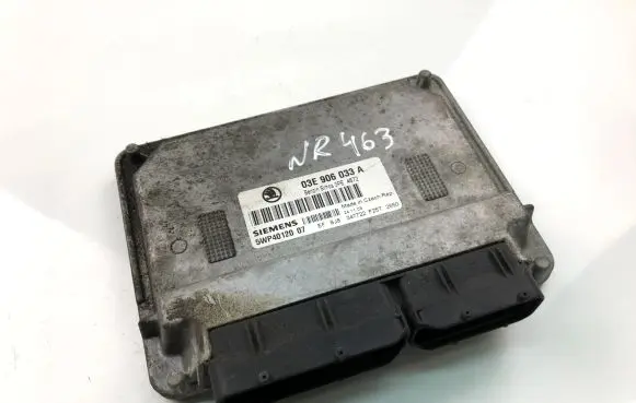 Skoda Fabia Mk1 (6Y) Engine control unit/module ECU 03E906033A