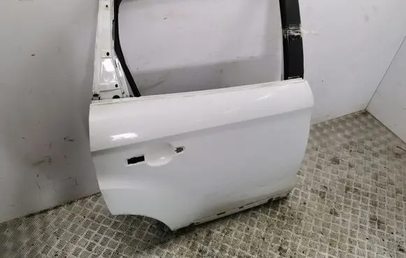 Ford Kuga I Rear door