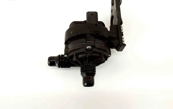 BMW 3 G20 G21 Electric auxiliary coolant/water pump 847482002 8474821