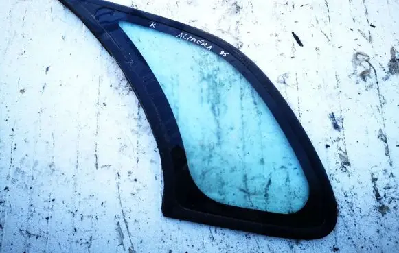 Nissan Almera Rear side window