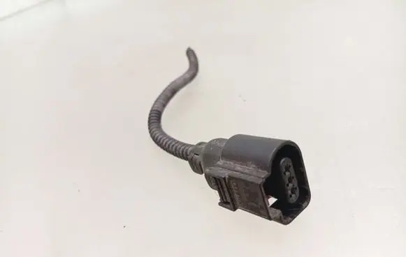 Volkswagen PASSAT B7 Other wiring loom 8K0973703