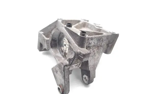 MG 6 Generator/alternator bracket 10040429