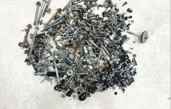 Land Rover Range Rover Sport L494 Nuts/bolts 