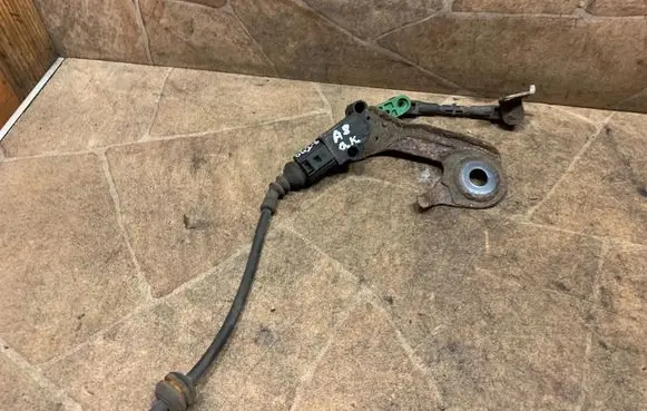 Audi A8 S8 D4 4H Rear air suspension level height sensor 4H0907503