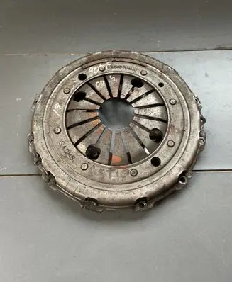 Volkswagen Golf IV Pressure plate 