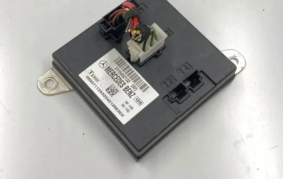 Mercedes-Benz E W211 Comfort/convenience module 2115452132