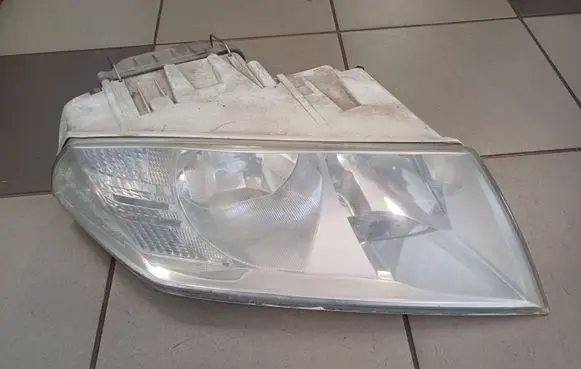 Skoda Octavia Mk2 (1Z) Headlight/headlamp 1Z1941016