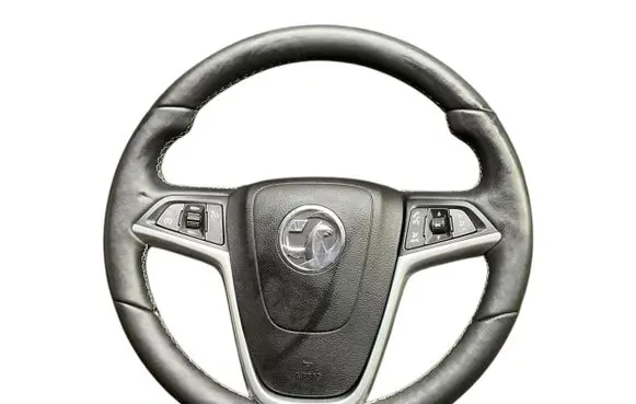 Opel Meriva B Steering wheel 13300475 307356399P10AA 13412202