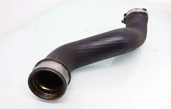 Audi A4 S4 B7 8E 8H Intercooler hose/pipe 8E0145737F PXO112511