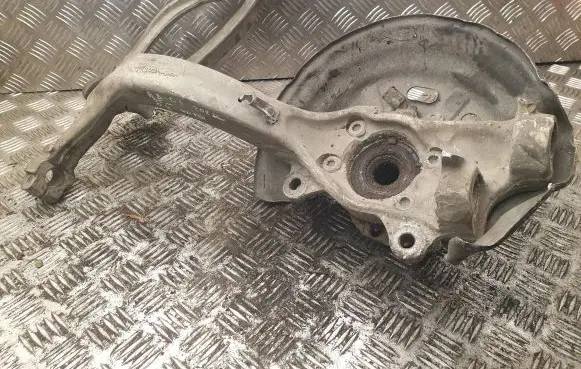 Audi A8 S8 D3 4E Front wheel hub