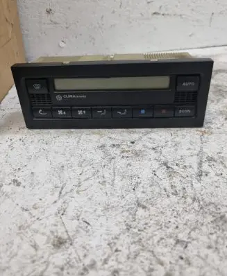 Volkswagen PASSAT B5 Climate control unit 3B1907044