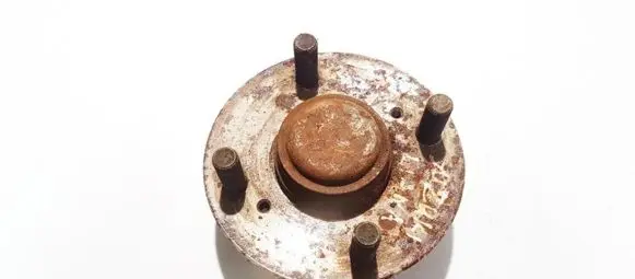 Suzuki Liana Rear wheel hub