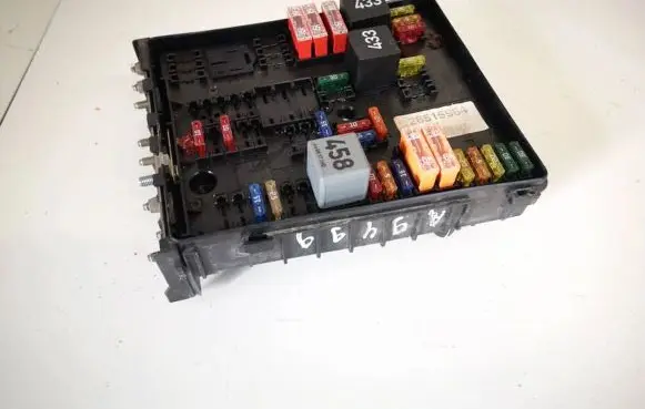 Volkswagen Golf V Fuse box set 1k0937124k