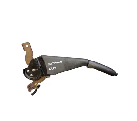 Mitsubishi L200 Hand brake release handle 
