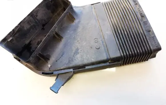 Audi A4 S4 B7 8E 8H Air intake hose/pipe 8e0129617d