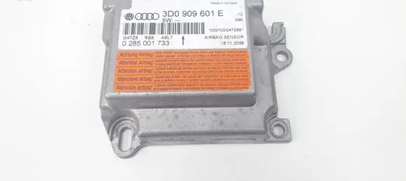 Volkswagen Phaeton Airbag control unit/module 3D0909601E 0285001733