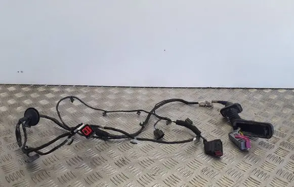Opel Astra J Front door wiring loom 0520130702133527 13372669 400766