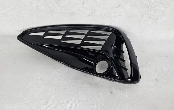 Hyundai i30 Front bumper lower grill 86563-G4510