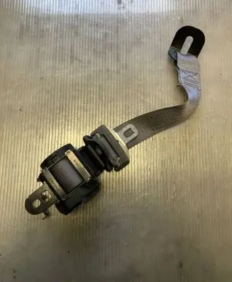 Jeep Grand Cherokee (WK) Rear seatbelt 1CL92TRMAA 041099