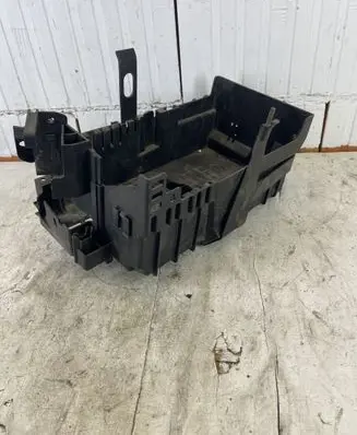 Battery tray