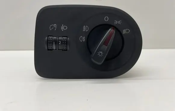 Seat Ibiza IV (6J,6P) Light switch 6J2941531Q
