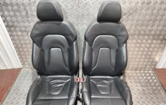 Seat set