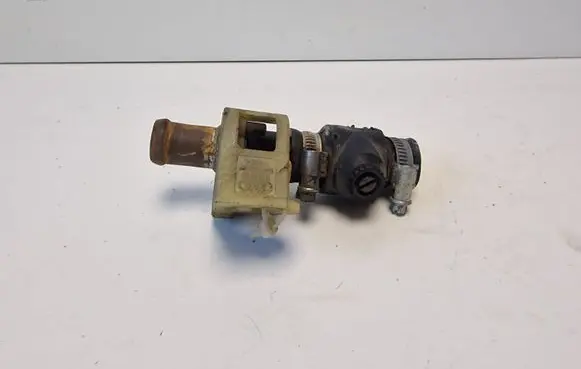 Audi A6 S6 C4 4A Engine coolant pipe/hose 4A1819373F